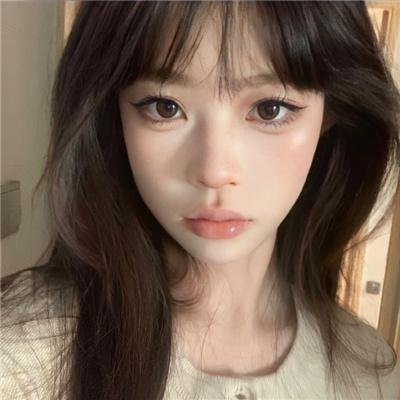 迷雾中的她