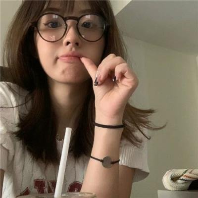 美丽笨女人